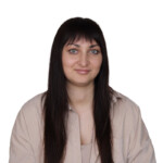 Инга, руководит отделом продаж